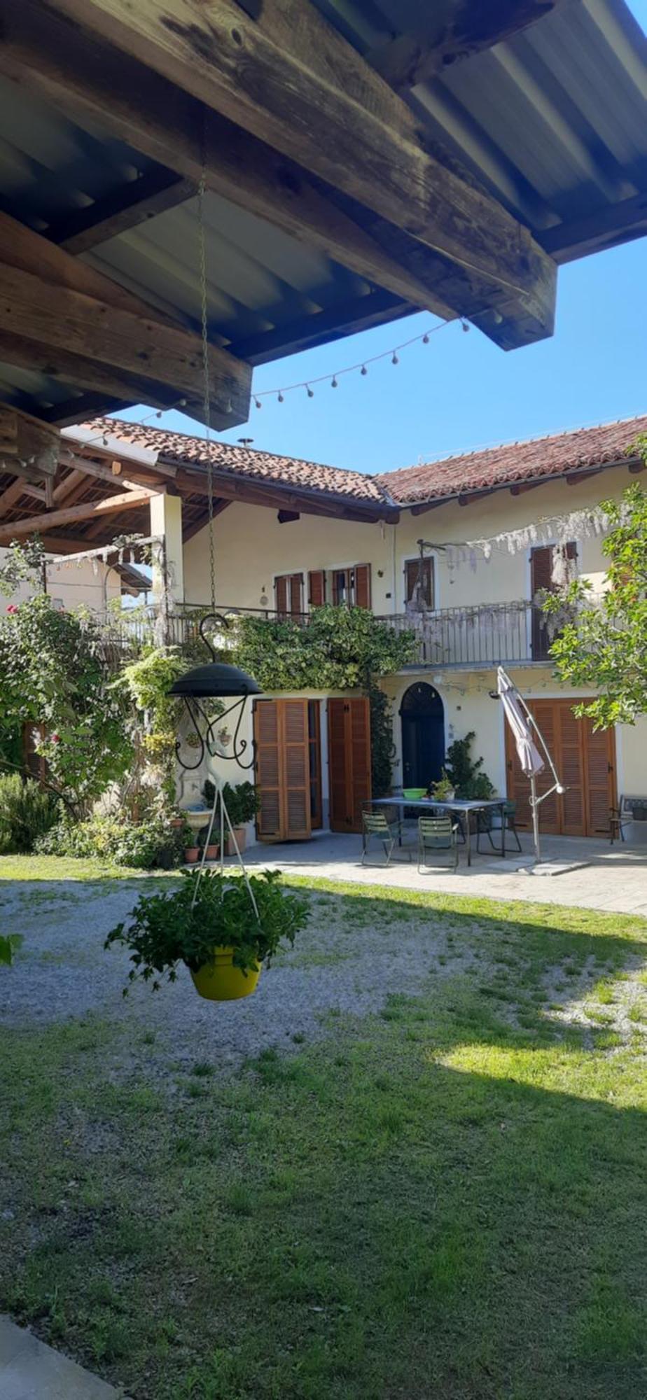 Il Giardino Del Gallo Cherasco Exterior photo